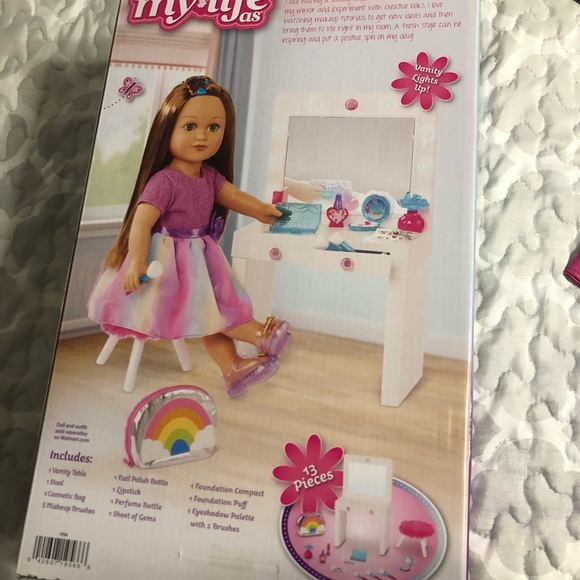 My Life as Vanity Playset - Picture 7 of 7